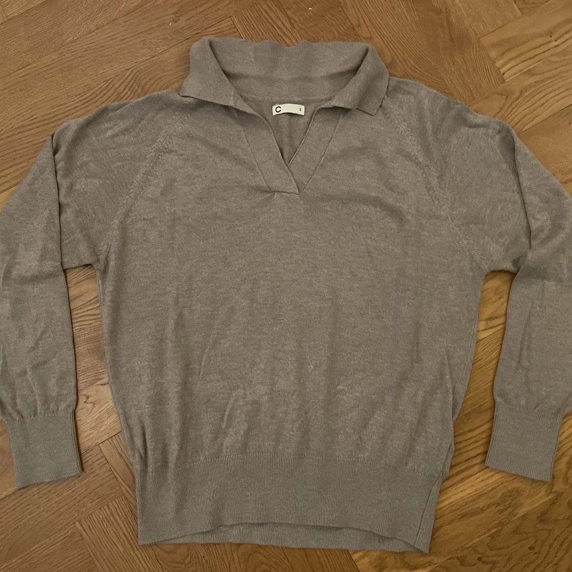 Ljusbrun långärmad tröja 