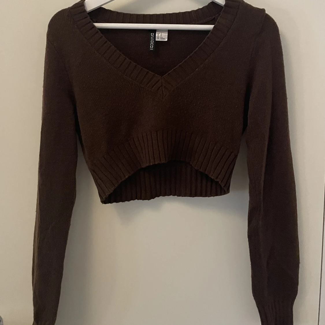 Brun stickad tröja - 90