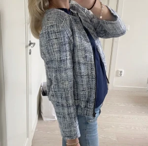 Jacka - Såå sjukt snygg jacka från cubus💕