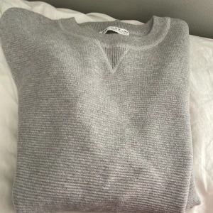 Zara tröja - Fin zara tröja som inte är min stil längre därför säljer jag ❤️