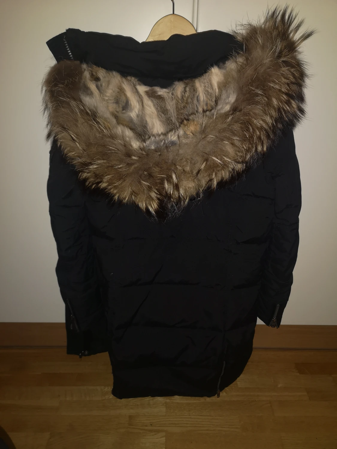 Rock and blue jacka  - 90