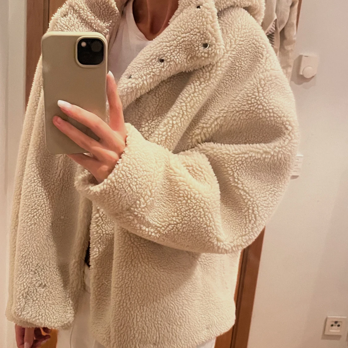 Teddy jacka med luva  - 90