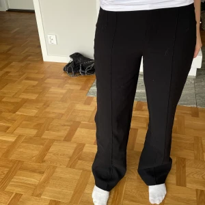 Kostymbyxor  - Supersnygga zara kostymbyxor, bra skick!💕