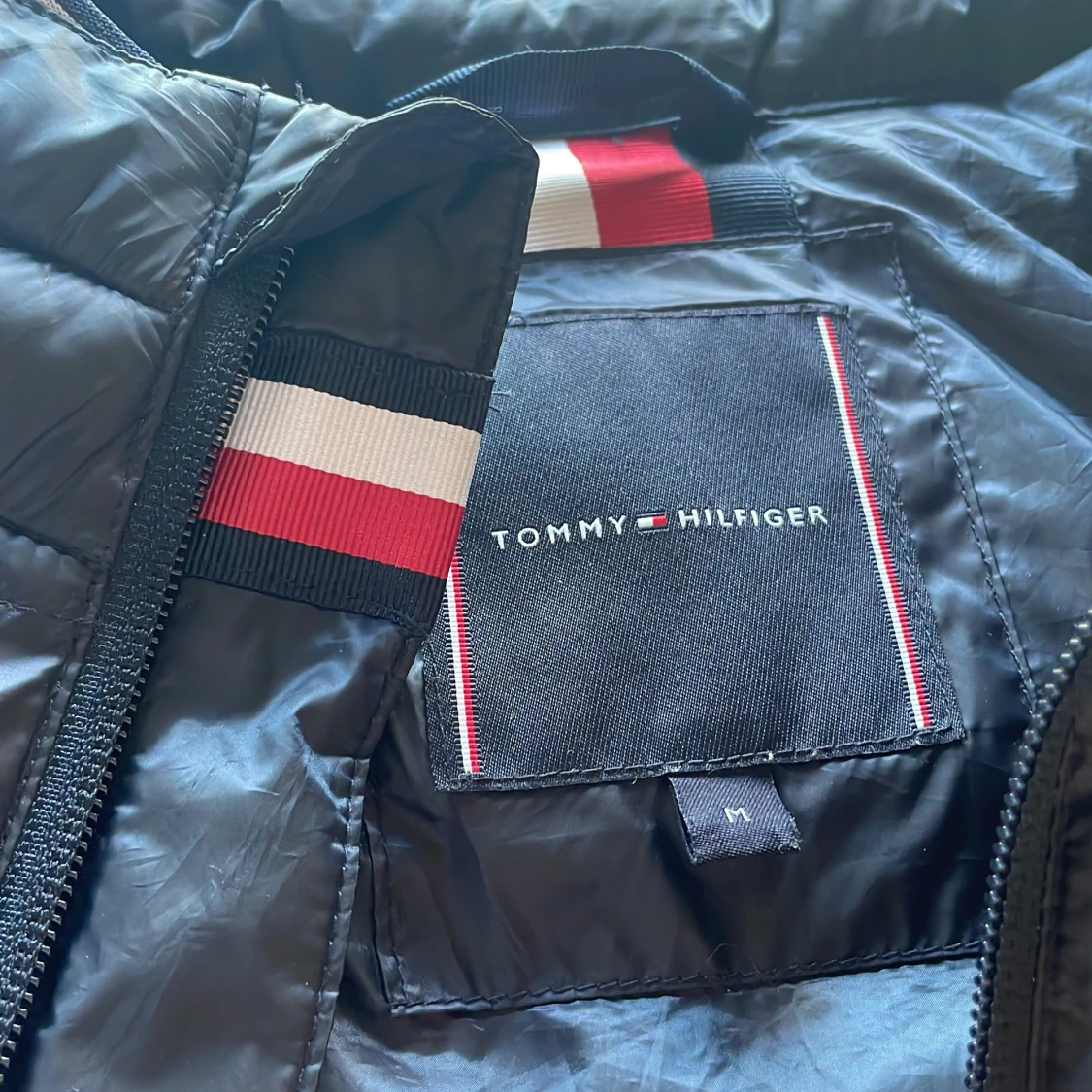 Tommy hilfigher väst - 90