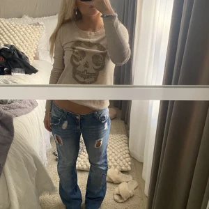 Cool tröja från Zadig  - Säljer denna as coola tröjan från Zadig & Voltaire som knappast e använd. Storlek s💘💘💘