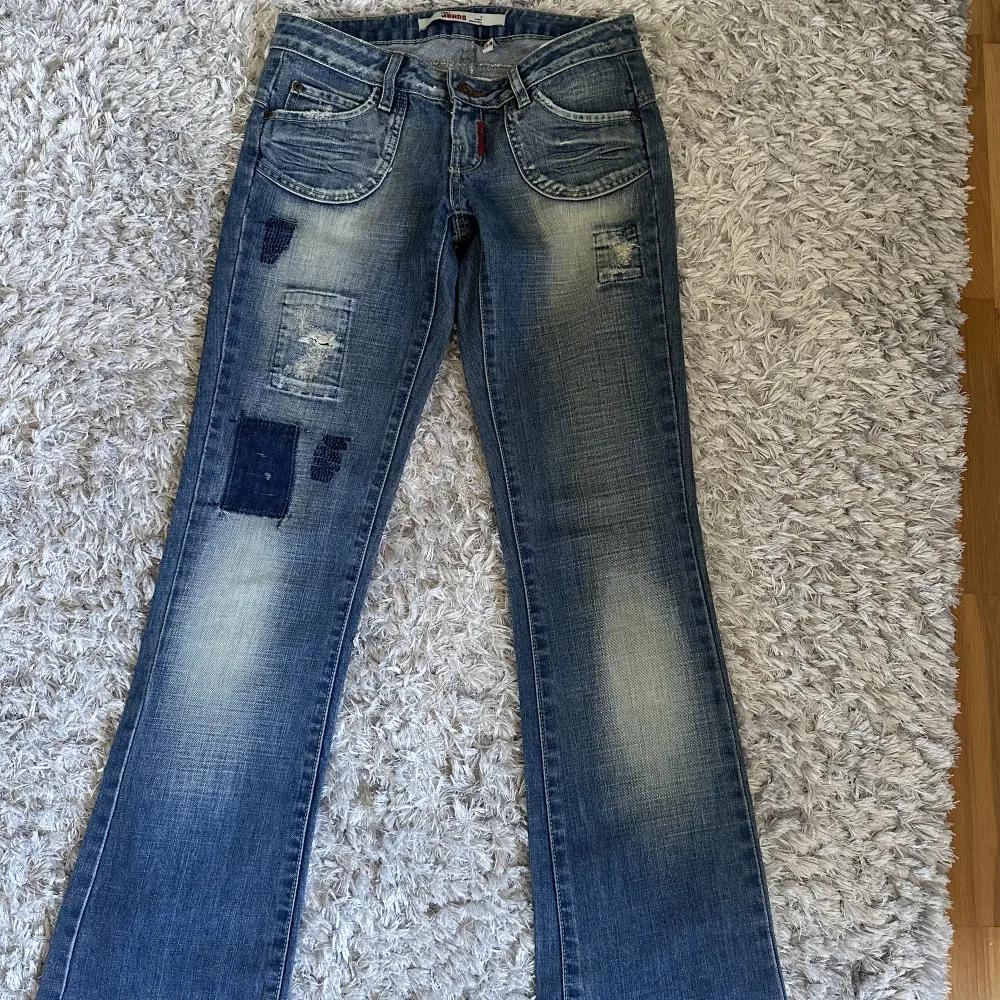 Säljer dessa lågmidjade only jeansen eftersom att dom inte kommer till användning, skriv privat vid fler frågor!😊💗. Jeans & Byxor.
