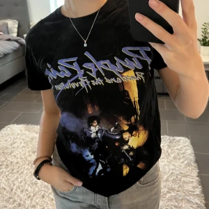 Prince t-shirt - Supersjuk t-shirt med Prince Purple Rain tryck. Väl använd men i bra skick!