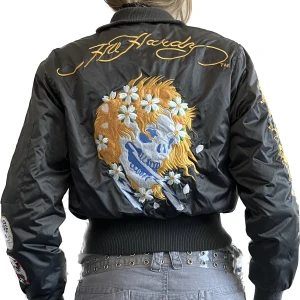 Y2k jacka - Amazing Ed Hardy liknande jacka💕 Storlek S Väldigt bra skick🎈