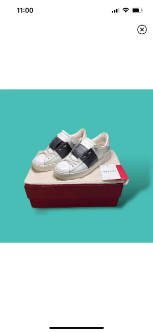 Valentino skor - Fint skick strl 35.5 men passar även 36 knappt använda