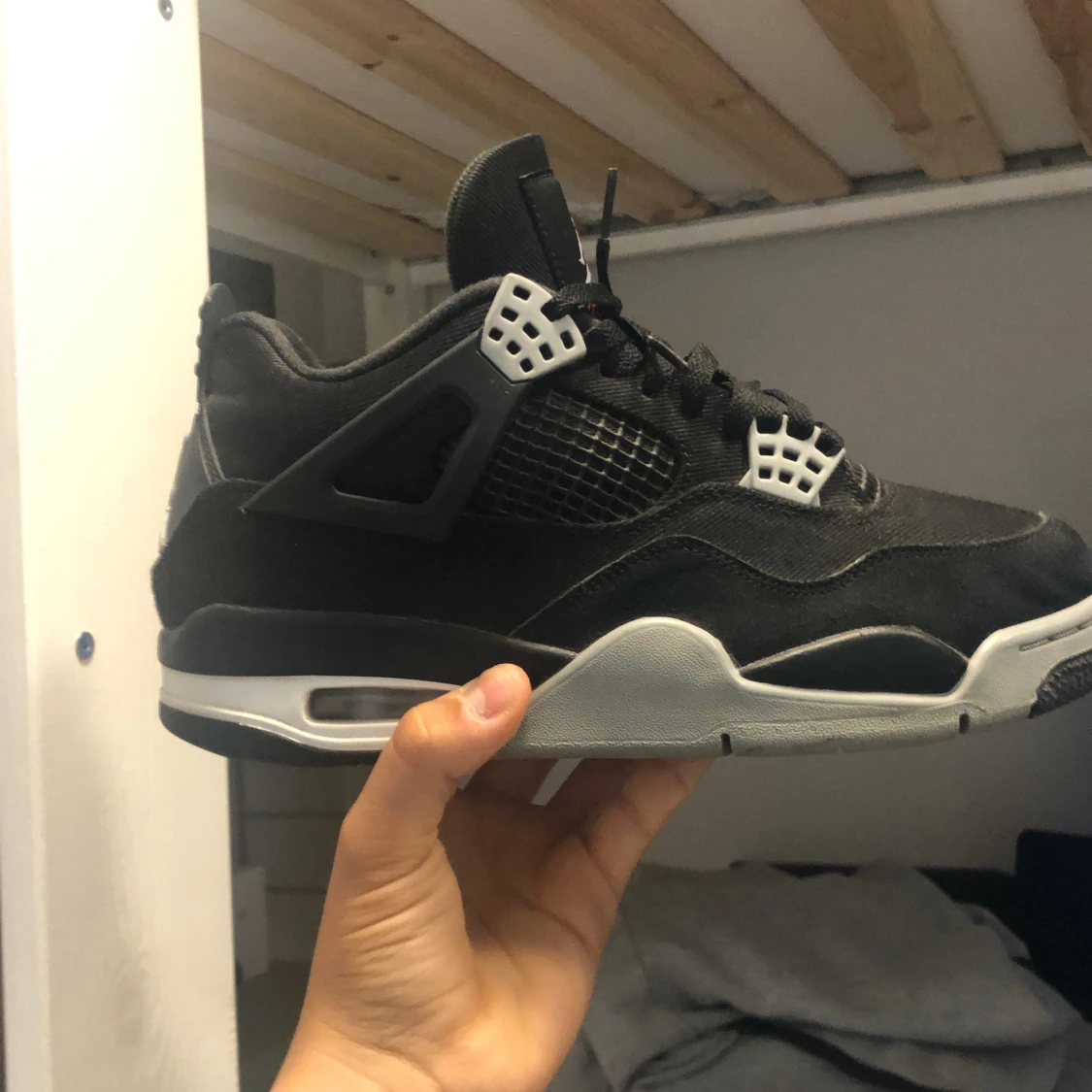 Jordan 4 black canvas 