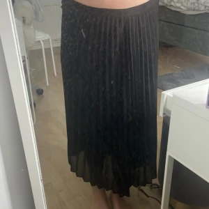 Långkok gina - Säljer denna superfina långkoken ifrån ginatricot i storlek 36