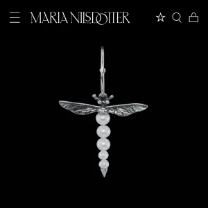 Maria Nilsdotter  - Intressekolla på mitt favorit örhänge💕💕 hör av er vid frågor💕💕 och intressen! Går även att använda som halsband 