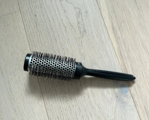 Rundborste 33 mm - Rundborste i metall, 33 mm🌸