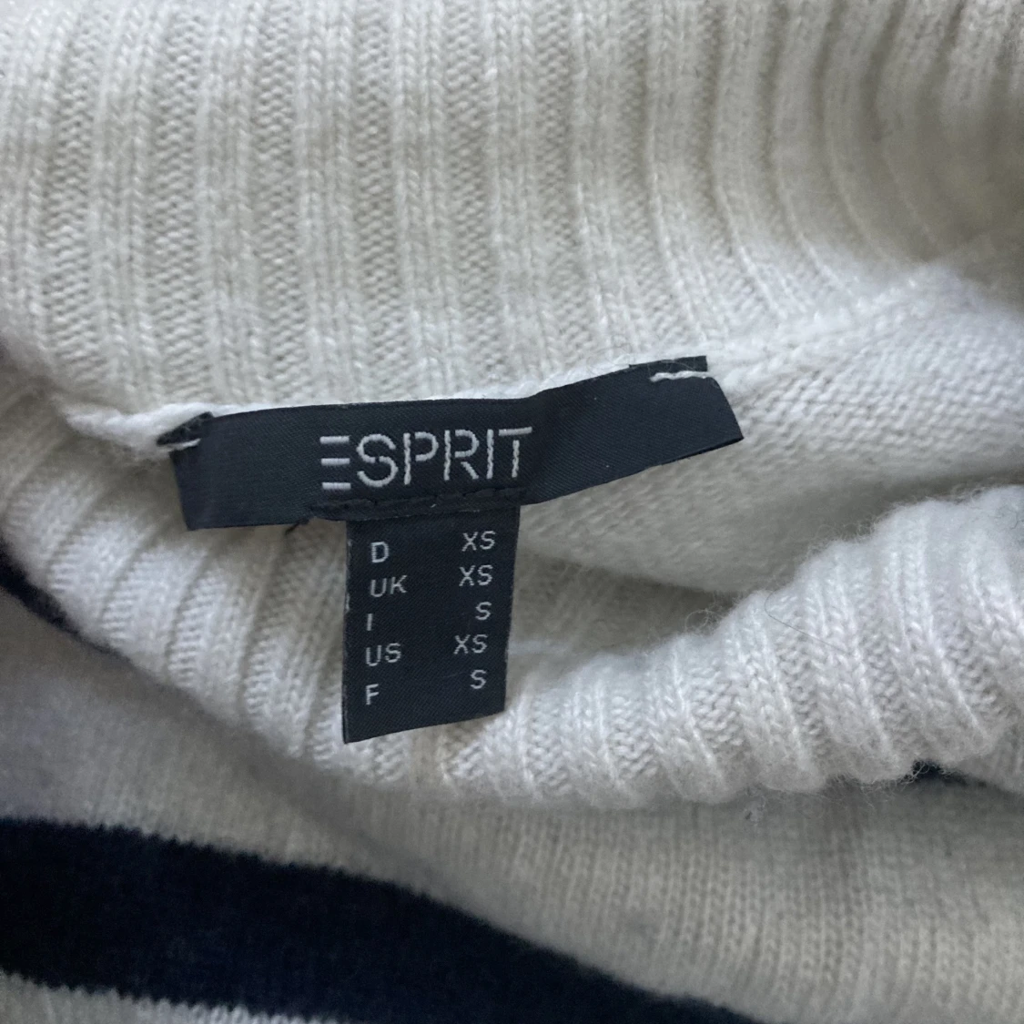 Randig Stickat Tröja  - 90