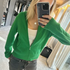 Grön From future zip - Unik zip så fin💗💗