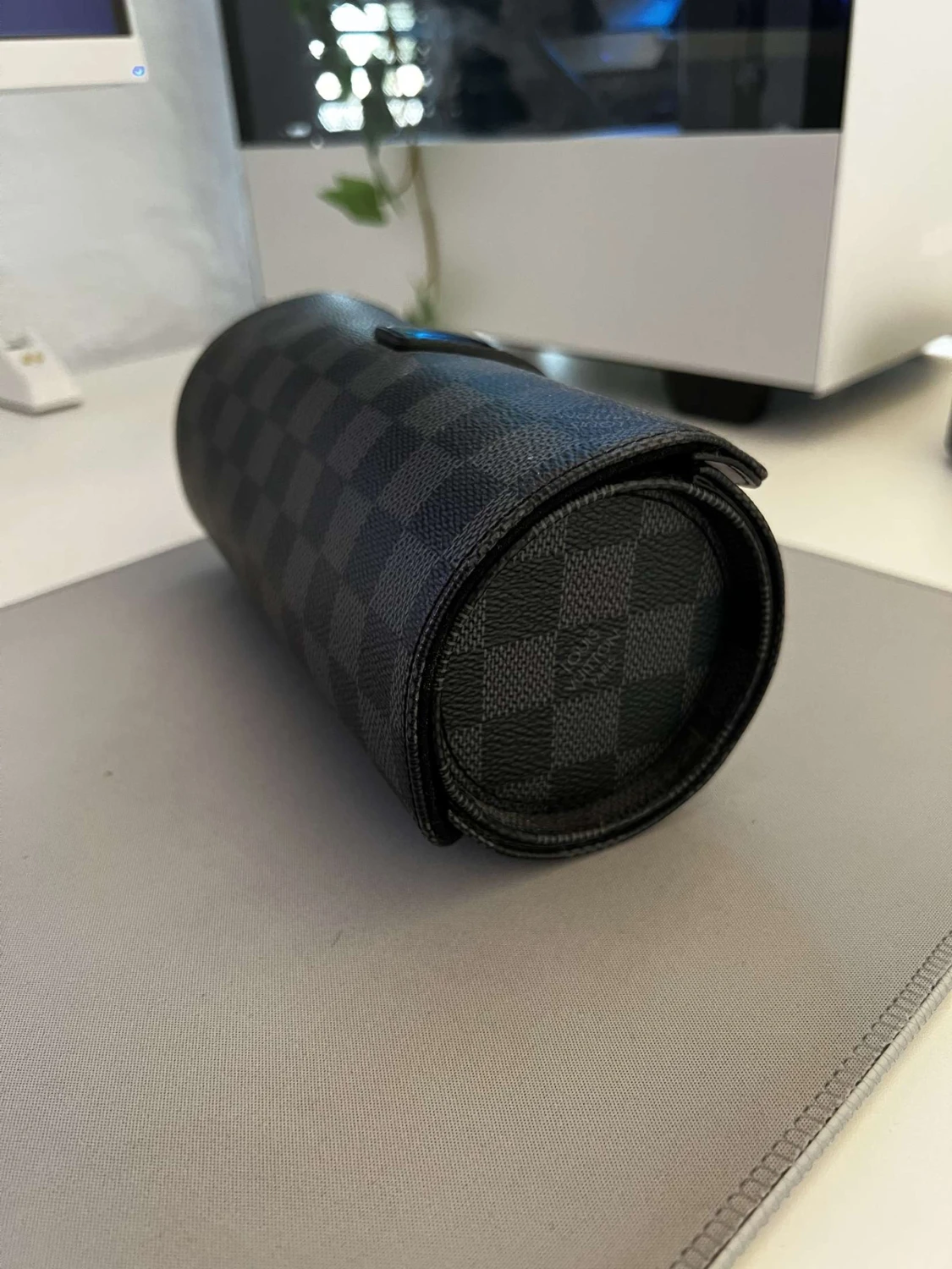 Louis Vuitton klock stativ  - 90