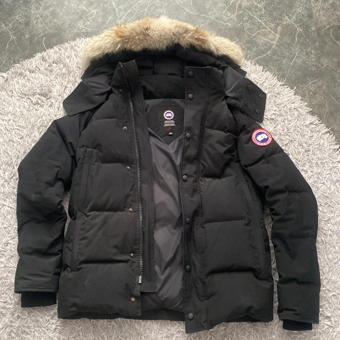 Canada goose wyndham parka 