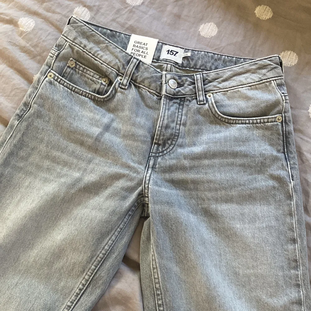 Helt nya lager 157 Icon jeans i ljus grå färg . Aldrig använda, ny pris 400kr. Stork xs❤️ skriv ifall intresserad . Jeans & Byxor.