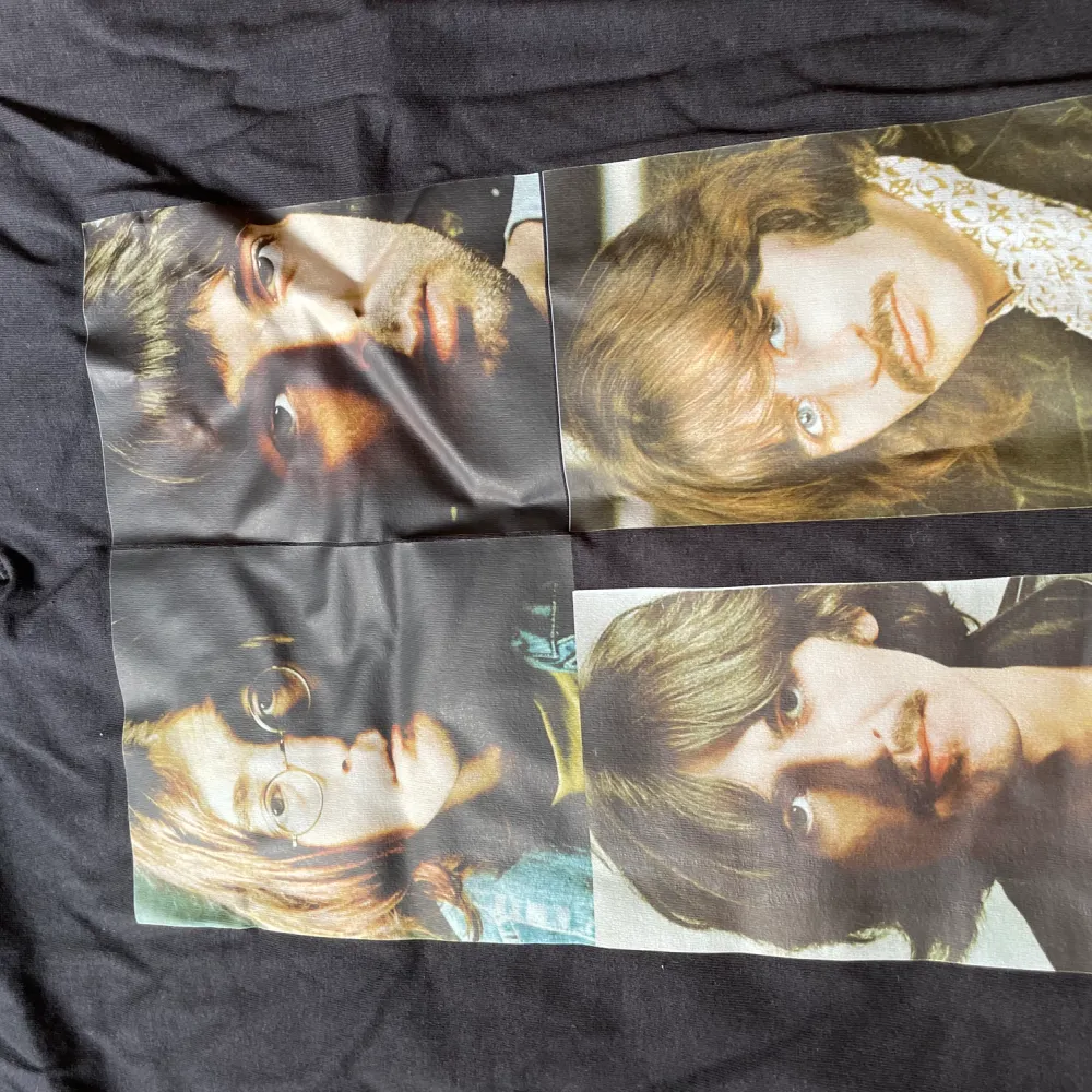 Jättefin tröja med Beatles tryck på framsidan, knappt använd!. T-shirts.
