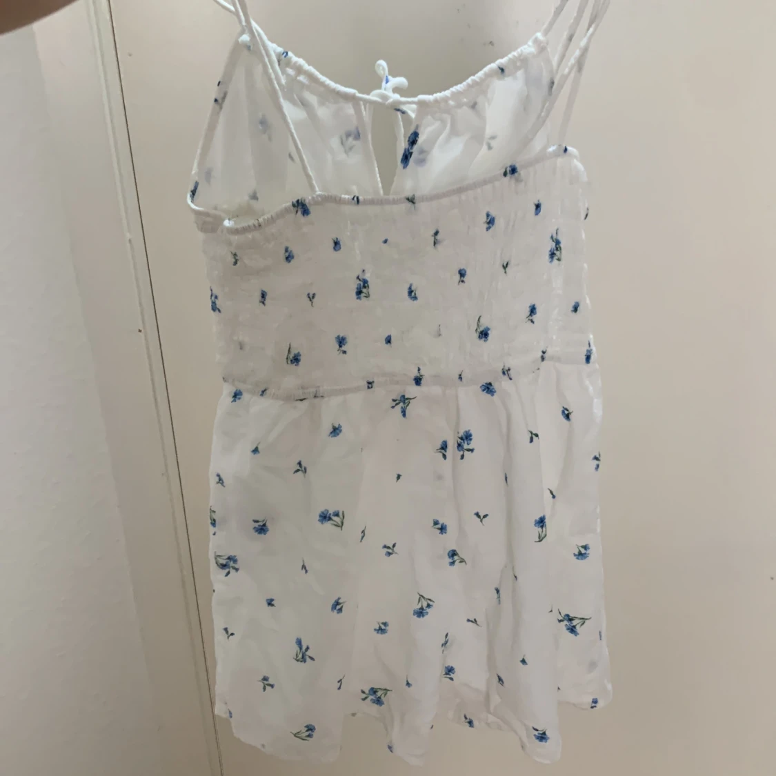 Vit sommarklänning  - 91