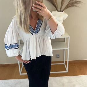 Sommartopp - Jättefin sommartopp, använt typ 1 gång så är nästan i nytt skick💙