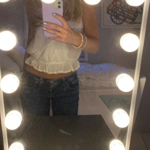 Volang topp - Så snygg volang topp. Helt i nyskick, inga defekter 💕