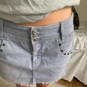 Jeans kjol - Lila jeanskjol!!