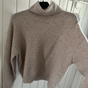 Stickad tröja  - Superskön stickad tröja från hm