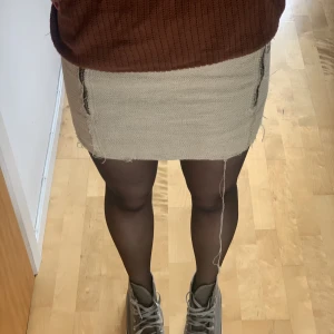 Acne kjol - Superfin kjol från Acne som jag fortfarande tycker om väldigt mycket!! Så säljer endast vid bra bud🥰💕