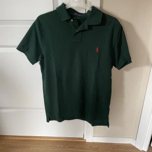 Ralph lauren piké  - Säljer denna fina piké. Kom pm för mer info. 