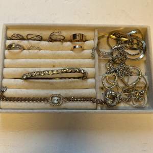 Finns ringar,armband,halsband