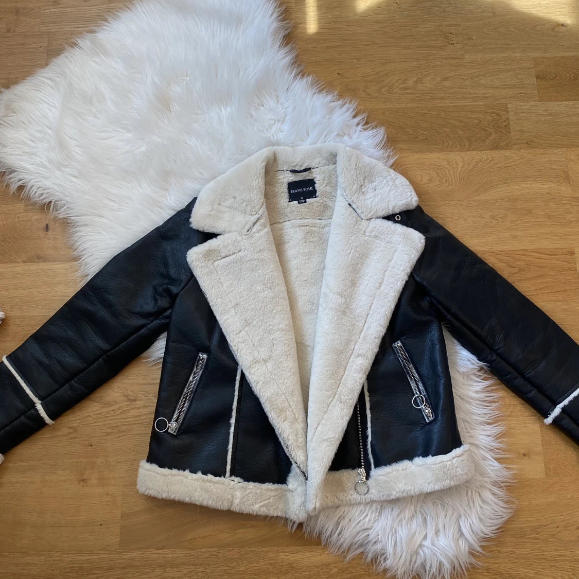 Fodrad skinnjacka - 90