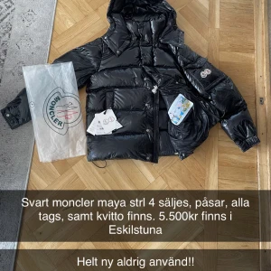 Moncler maya strl 4 - Allt står på första bilden, finns i Eskilstuna 