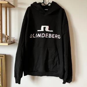 J.Lindeberg hoodie - Använd 1 gång.