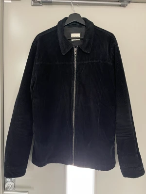 Jacka - Jacka från selected home. Hel och ren