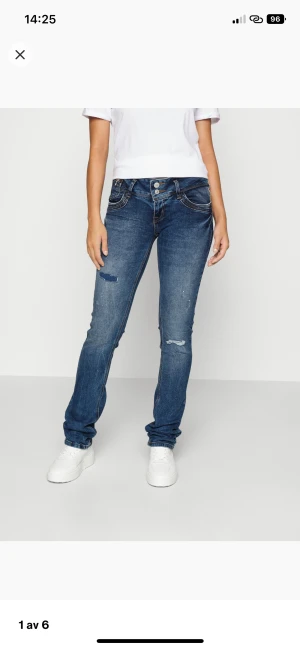 Ltb jeans - Ltb jeans köpta för bara några dagar sen från Zalando för 779kr. Tyvärr va dom lite stora i midjan för mig men va lite ivrig och tog bort lapparna så kan inte lämna tillbaka dom. 