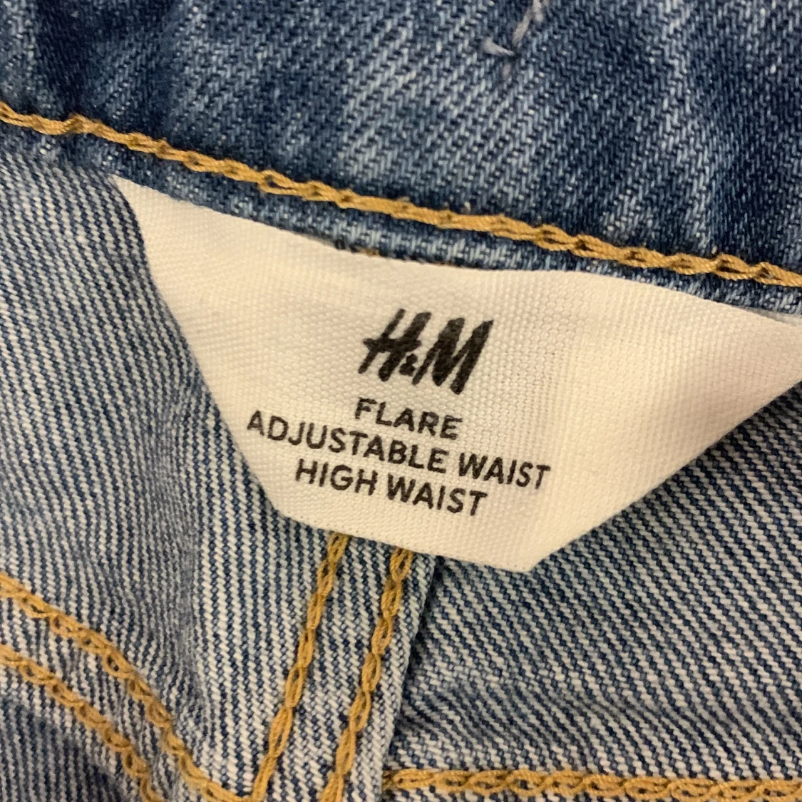 Högmidjande jeans  - 91