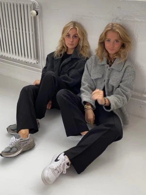 design by si jacka - säljer denna jättefina design by si jackan för ja har köpt en annan 