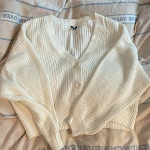 Cardigan - Mycket ny 