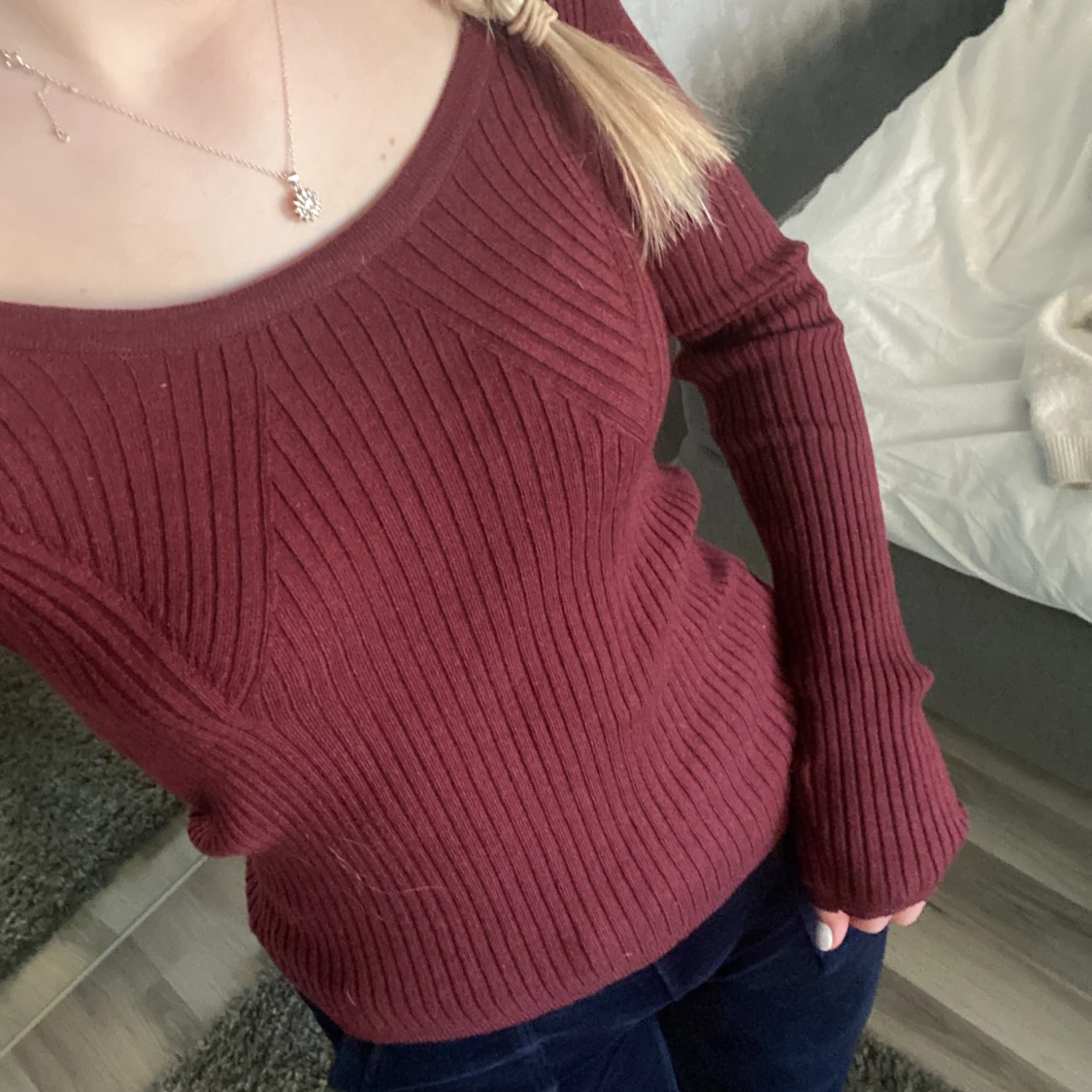 Röd stickad tröja - 90