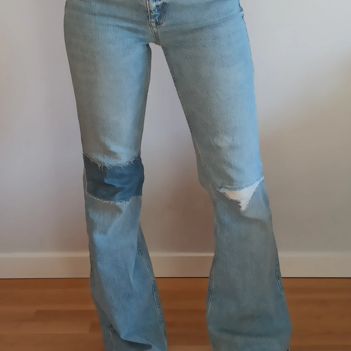 Bootcut jeans med patches  - 90