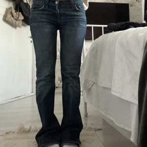 Jeans - Säljer dessa jeans från 7 man of all kind💖