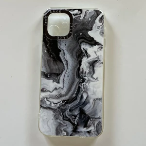 iPhone skal  - Skal till iPhone 12.💗