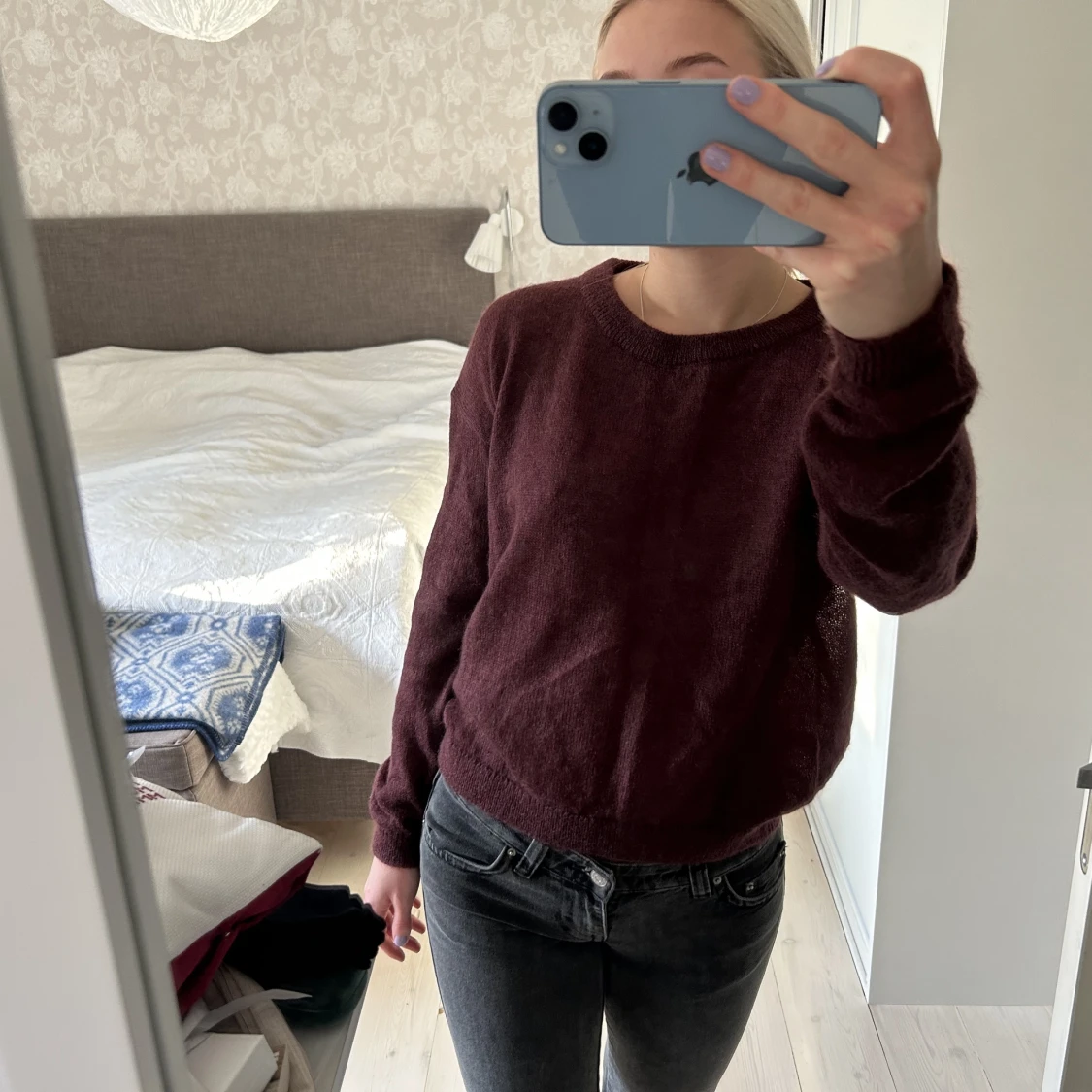 Stickad vinröd tröja från holebrook sweden