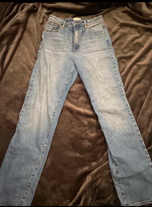 Abrand jeans  - Fina abrand jeans som köpts för 1000kr  Tryck gärna på köp nu
