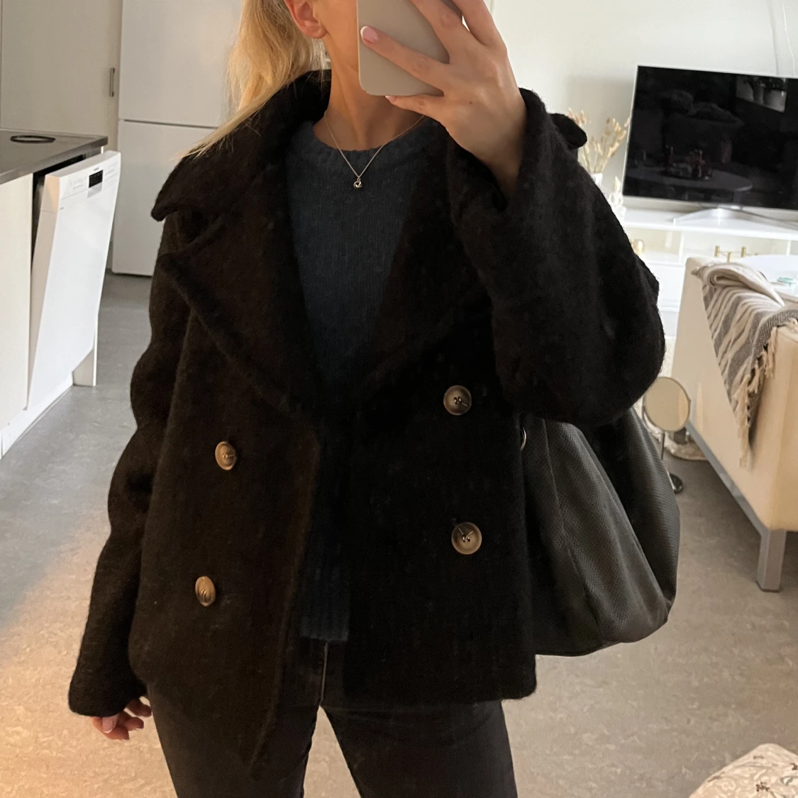 SLUTSÅLD JACKA FRÅN CHELSEA! 