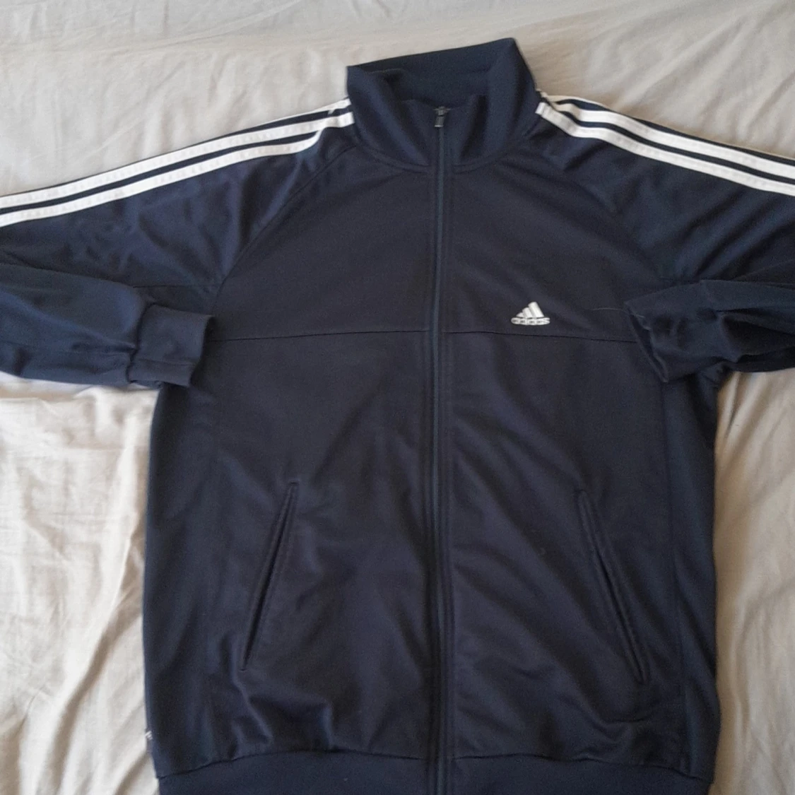 Three striped adidas  - 90