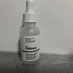Säljer mitt ordinary serum, andvänd ca 5 gånger 💕köpte den för 300 kr