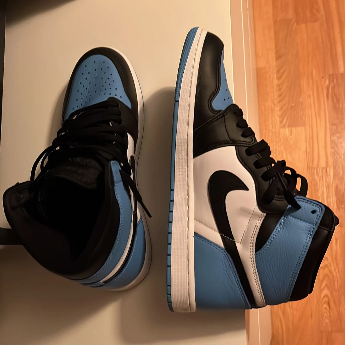 Jordan 1 high UNC  - 1