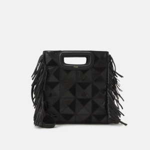 Maje väska stor - Säljer min maje väska, dustbag kommer med!    Nypris: 3245kr    Säljer:2500kr Lite defekter vid hantagen annars jättefin💘💘